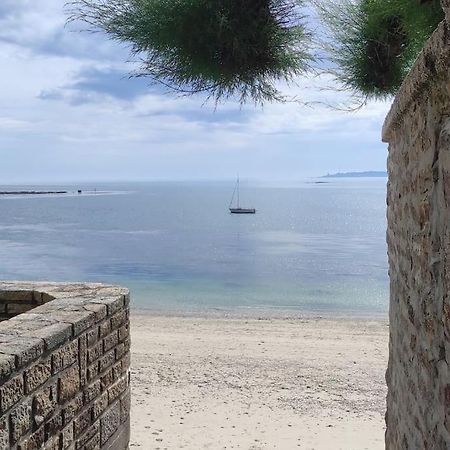 Chez Louisette Centre Ville Et Plages A Pied! Конкарно Екстериор снимка
