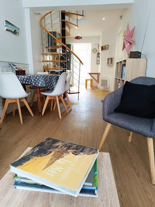 Chez Louisette Centre Ville Et Plages A Pied! Конкарно Екстериор снимка