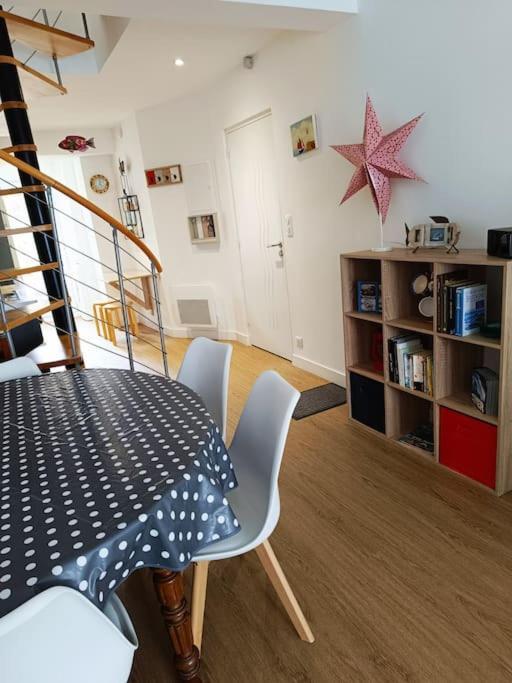 Chez Louisette Centre Ville Et Plages A Pied! Конкарно Екстериор снимка