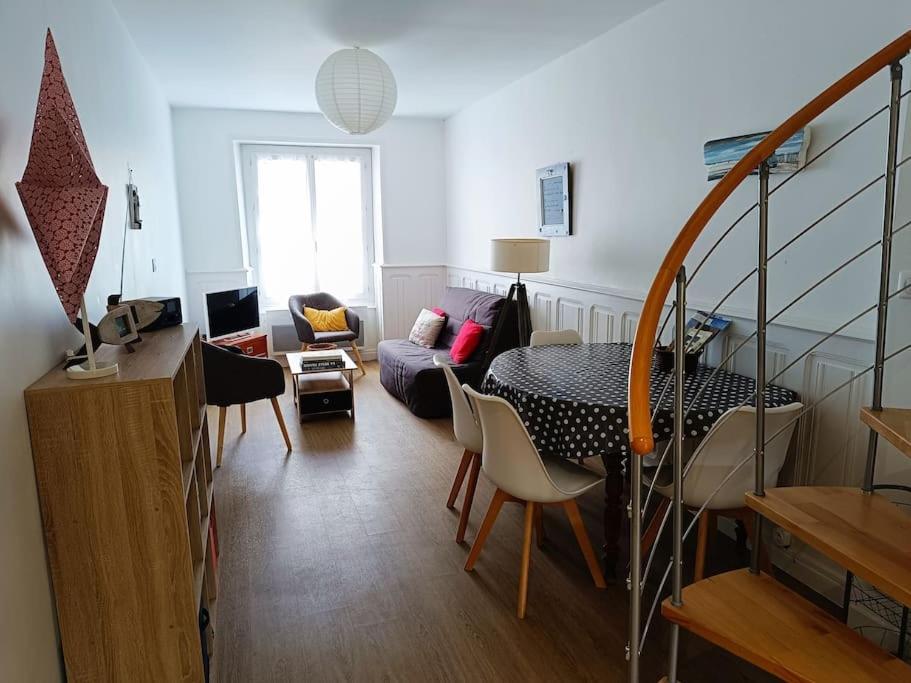 Chez Louisette Centre Ville Et Plages A Pied! Конкарно Екстериор снимка